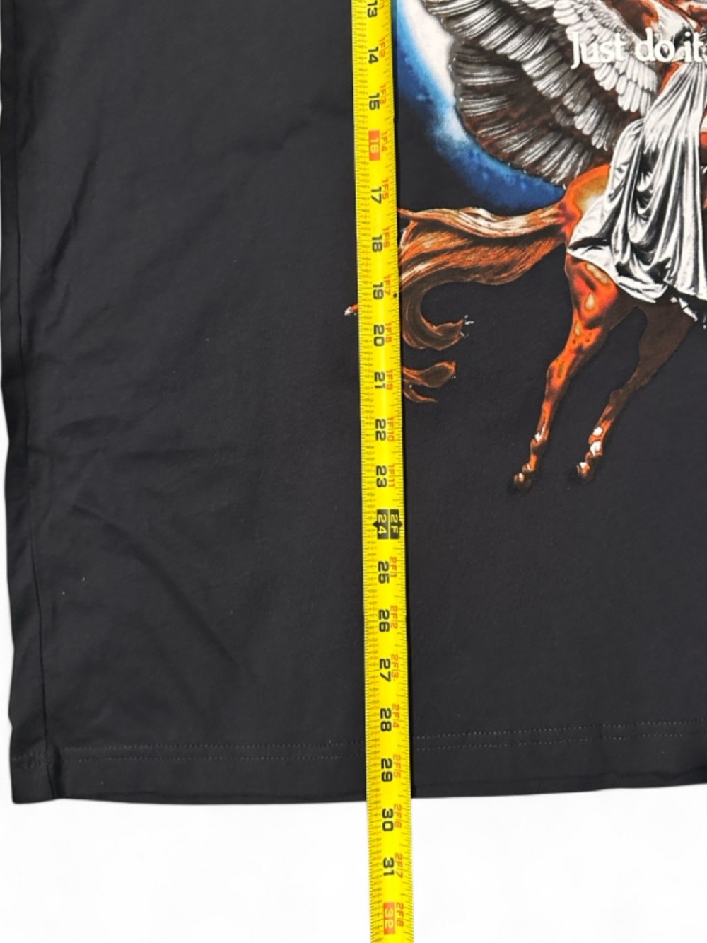 Nike Sportswear Essential Pegasus Soaring Graphic T-shirt Size XL (NWT) - Picture 5 of 5